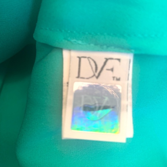 NWOT Diane Von Furstenberg Cahil Silk Blouse in Green - Picture 10 of 15